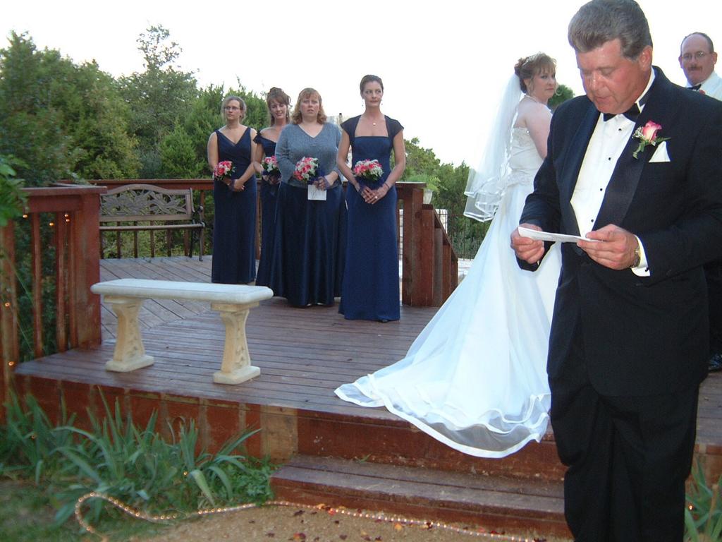 2003/10(Oct)/03(Urbik-Wedding)/1024x768_2003-10-05 18-08-50.JPG